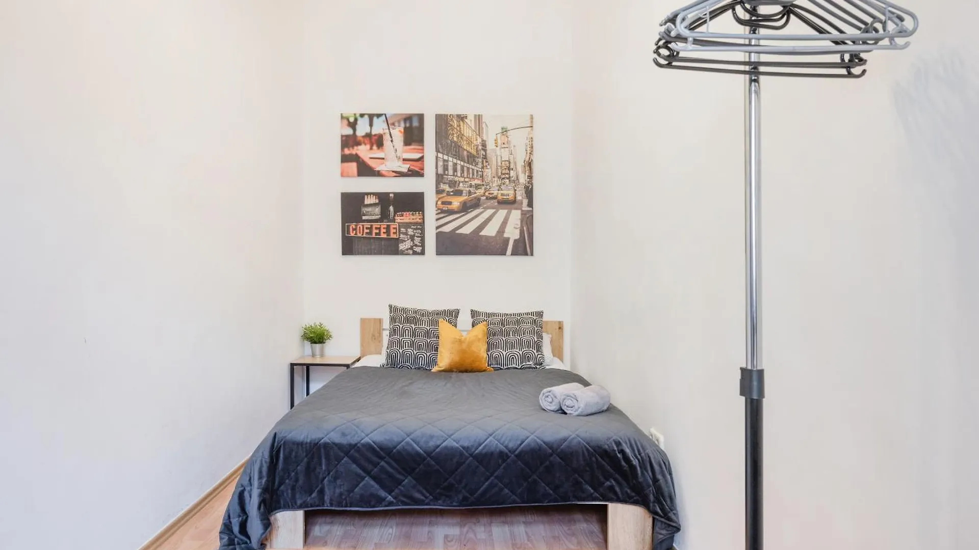 Makin' Memories-Best Location In Heart Of Budapest City Centre Apartment